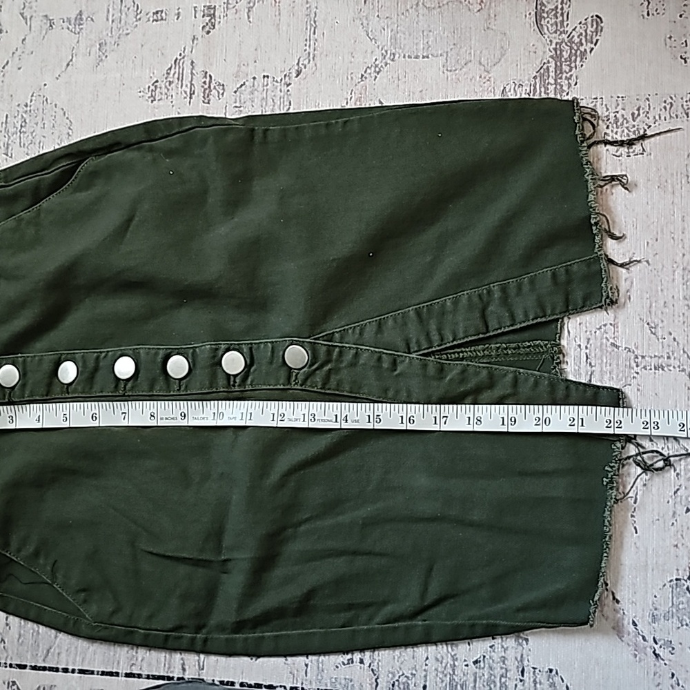 Forever 21 Olive Green Button-Front Midi Skirt - Picture 5 of 7